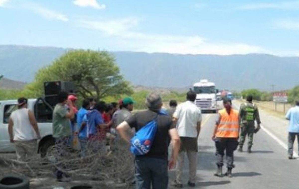 Municipales de Valle Viejo volvieron a cortar la ruta