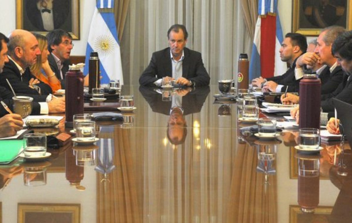El gobernador de Entre Ríos pidió más austeridad a sus funcionarios «para lograr equilibrio fiscal»
