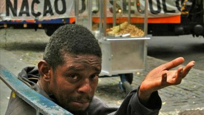 Hay 23 millones de brasileños en crisis laboral