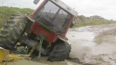 Córdoba: Dos lagunas desbordadas dejan campos aislados y dos pueblos bajo amenaza