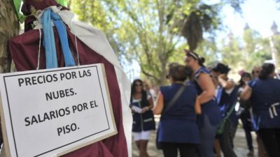 Córdoba ofreció un bono de 1.500 a 2.000 pesos y Santa Fe podría imitarla