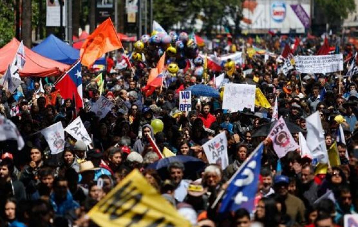 Convocan paro nacional este 4 de noviembre en Chile