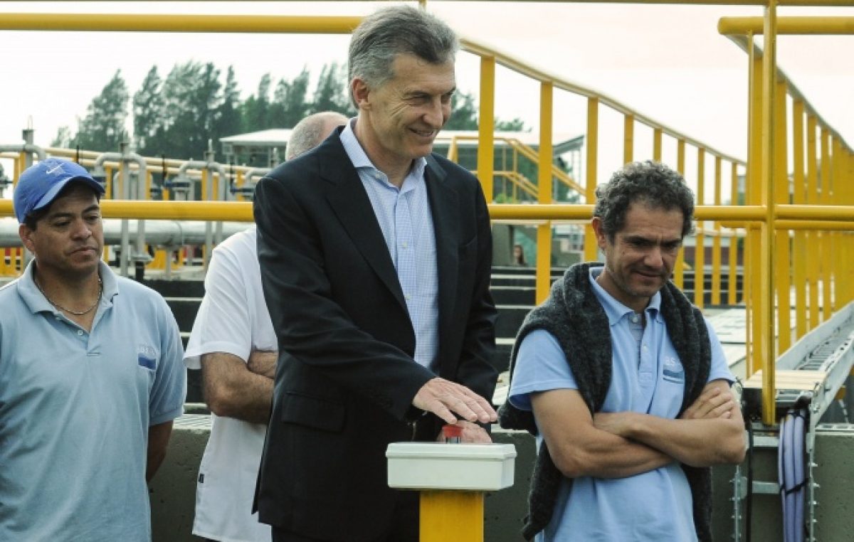 Las cloacas de la Villa Olímpica, detrás de la inauguración «trucha» de Macri en Lanús
