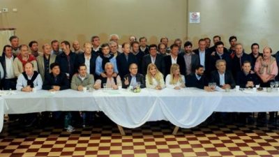 Los intendentes bonaerenses presionan y el PJ aumentaría su cantidad de apoderados