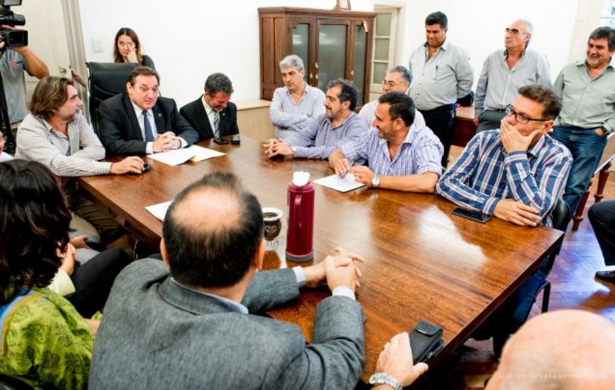 Santa Fe: Avances en la negociación entre Intendentes Paritarios y FESTRAM