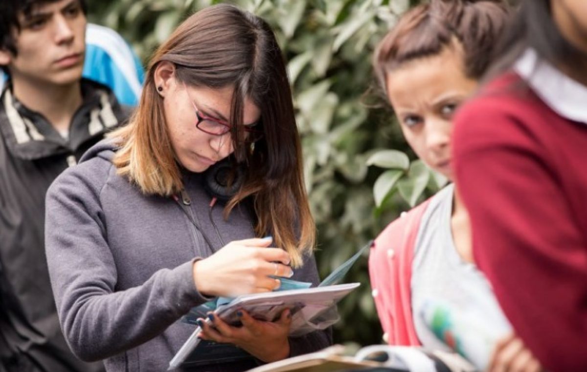 Falta de oportunidades: un estudio reveló que el 35% de los jóvenes no estudia ni trabaja