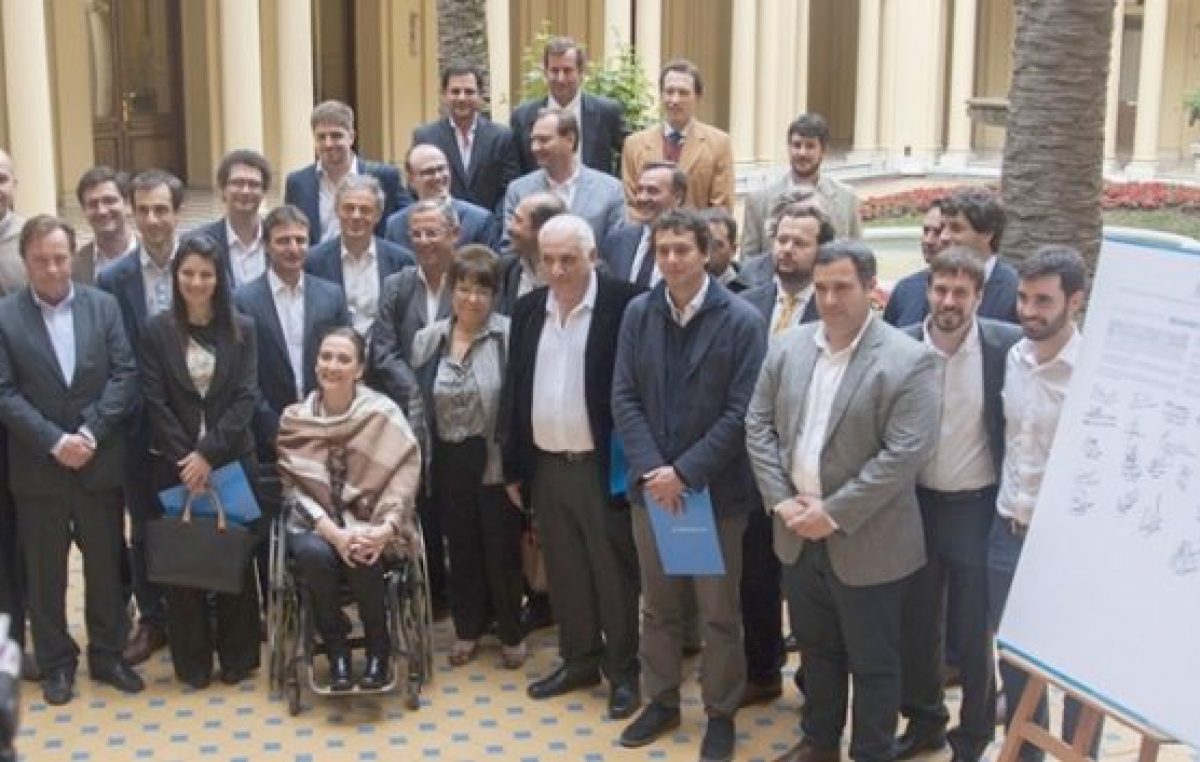 Corrientes: Municipios se ponen de pie