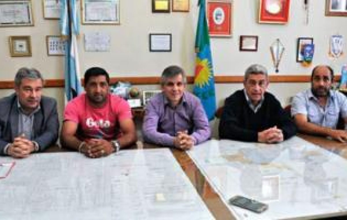 Chivilcoy: Britos anunció aumento y bono para los municipales