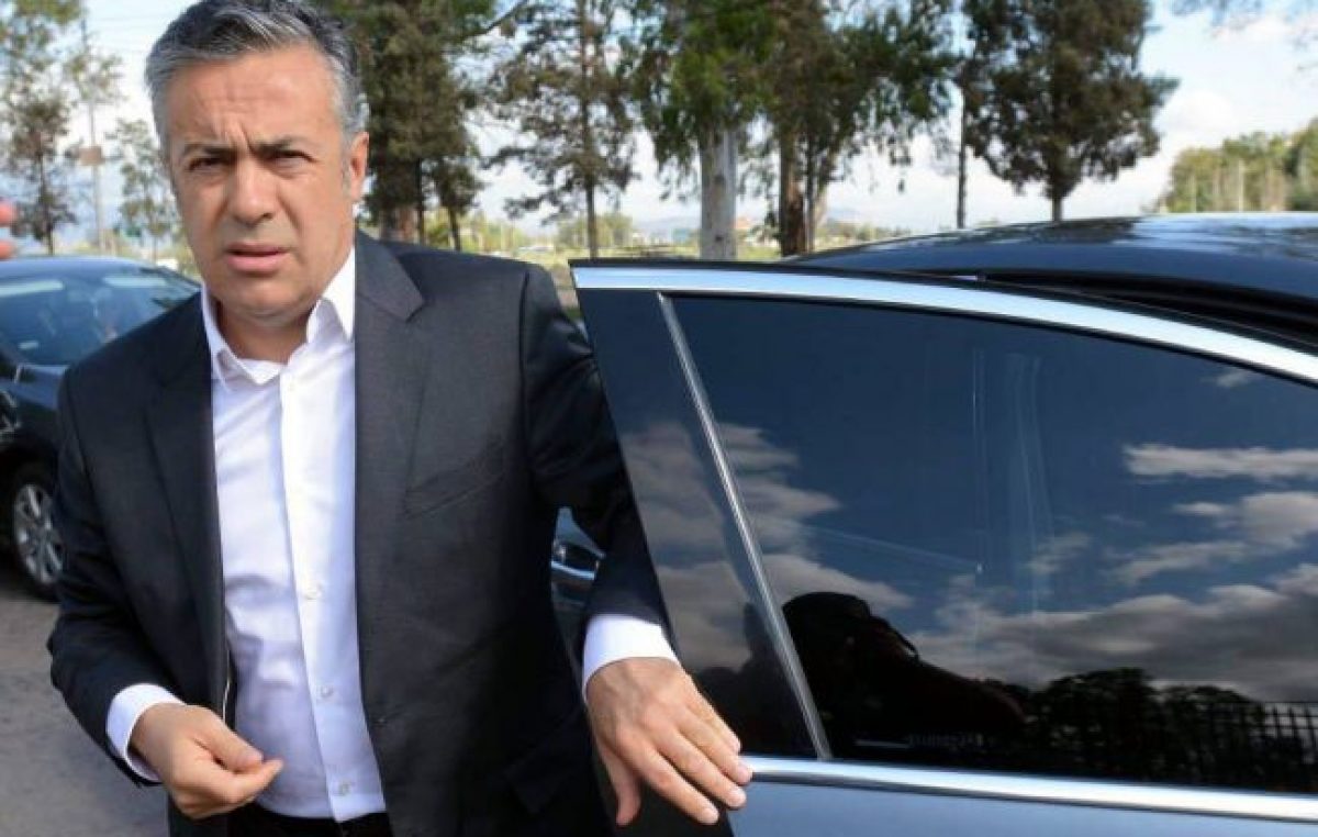 Buen clima en un acto oficial con el gobernador de Mendoza y los intendentes