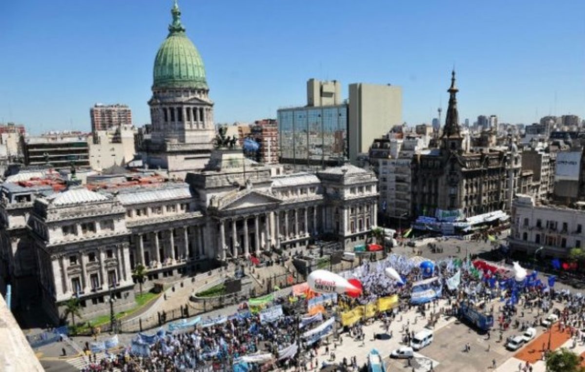 La CGT marcha hoy al Congreso junto con movimientos sociales