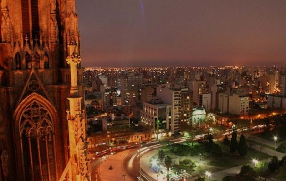 Récord: La Plata tendrá más de 4 mil millones en obra pública municipal, de Provincia y de Nación en 2017