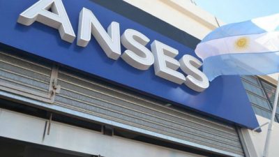 Gremios de Anses pararán el martes en todo el país y denuncian «desguace» del organismo