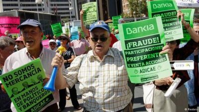 Bancos españoles condenados a devolver a clientes 4.000 millones de euros