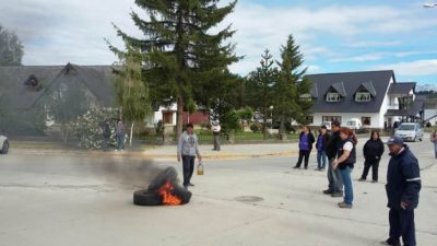 Cholila: municipales le escriben al Gobernador por la falta de pago de haberes