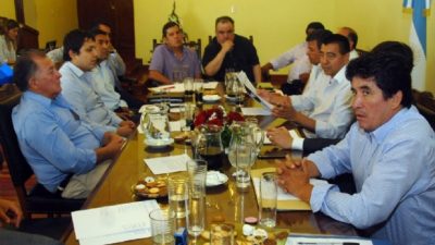 Todos los municipios catamarqueños recibirán ayuda para pagar el aguinaldo