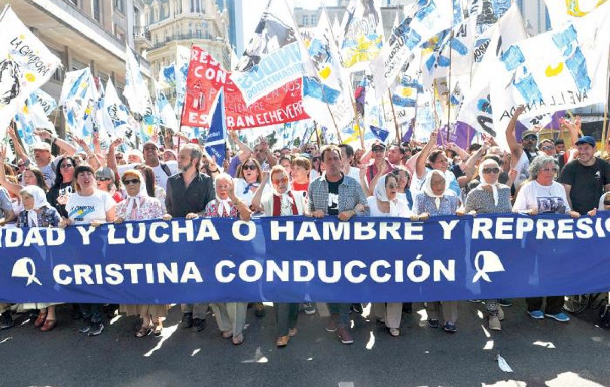 “Hay 30 mil razones para seguir resistiendo”