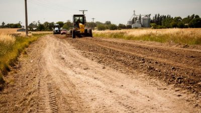 Trabajan en la rehabilitación de 26.000 kilómetros de caminos productivos de Entre Ríos