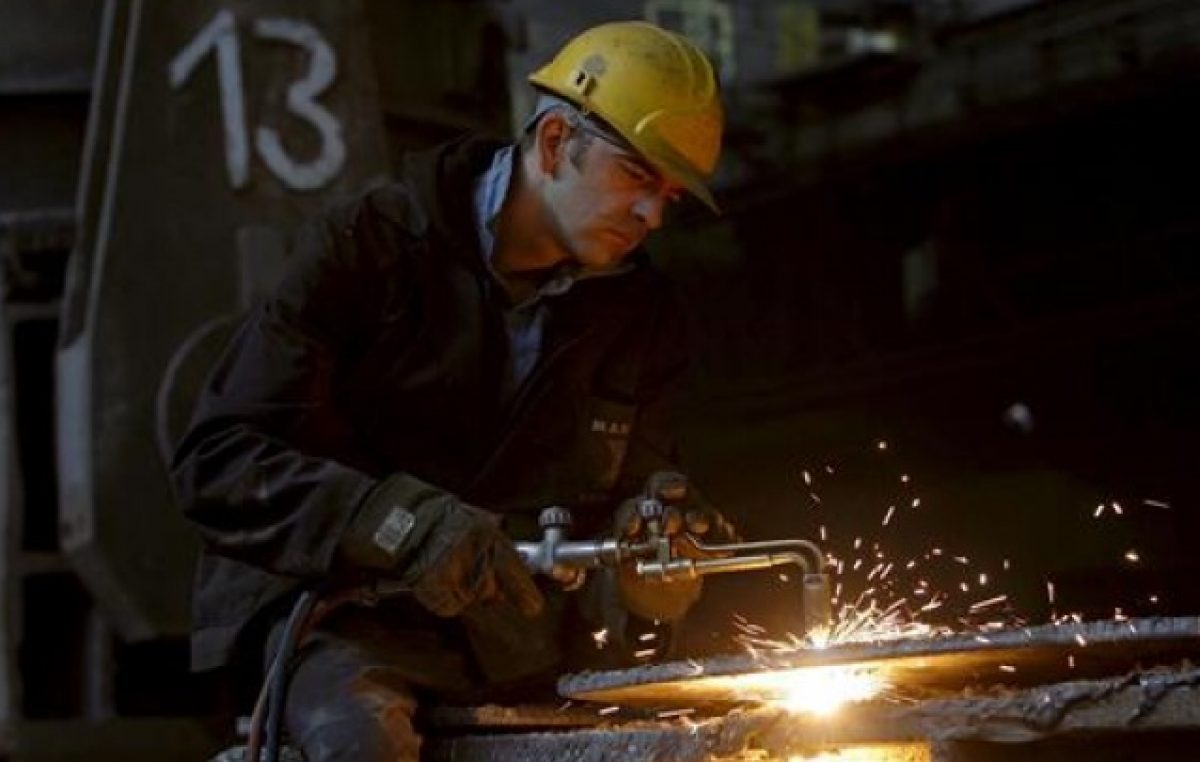 Menos costos empresarios, más riesgos laborales