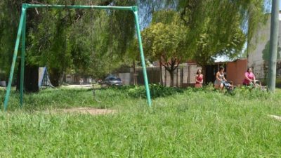 Plazas barriales de Córdoba, espacios cedidos al abandono