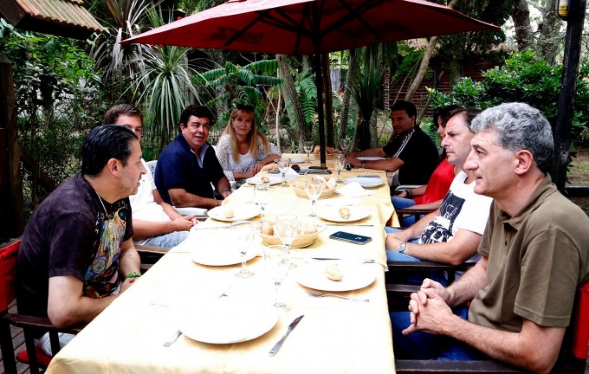 Intendentes del “Grupo Fénix” denunciaron que hay una “parálisis” de las obras en la Provincia