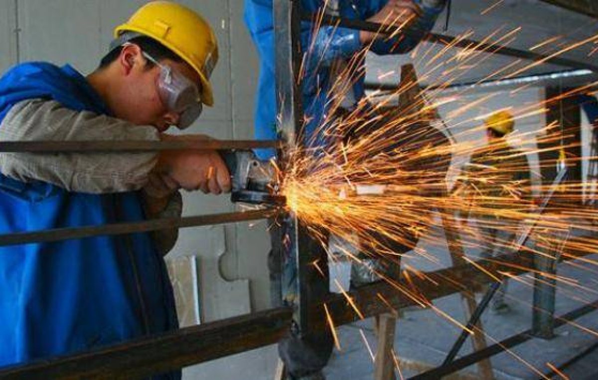 El Gobierno quiere que las paritarias tengan un techo del 20 por ciento