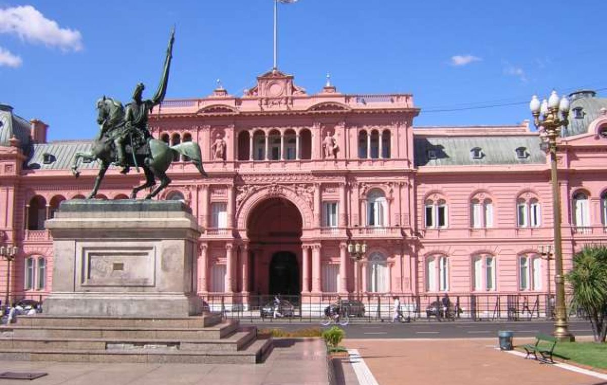 La Casa Rosada restableció la inmovilidad para tres feriados