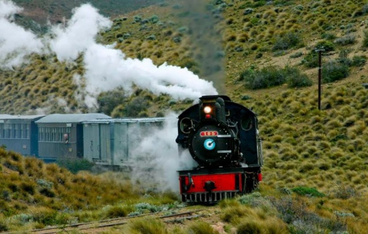 “La Trochita rionegrina debe volver a unir los pueblos de la Región Sur”
