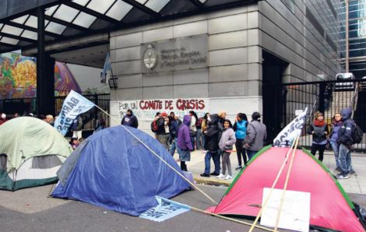 Tijeretazo a los movimientos sociales