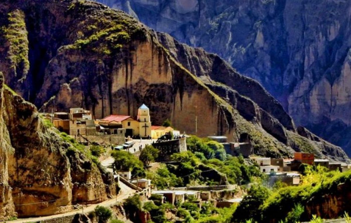 Un pueblito argentino escondido entre montañas