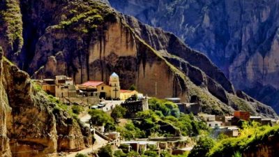 Un pueblito argentino escondido entre montañas