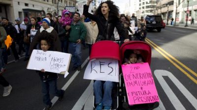 La huelga de inmigrantes contra Trump se sintió fuerte en todo EEUU