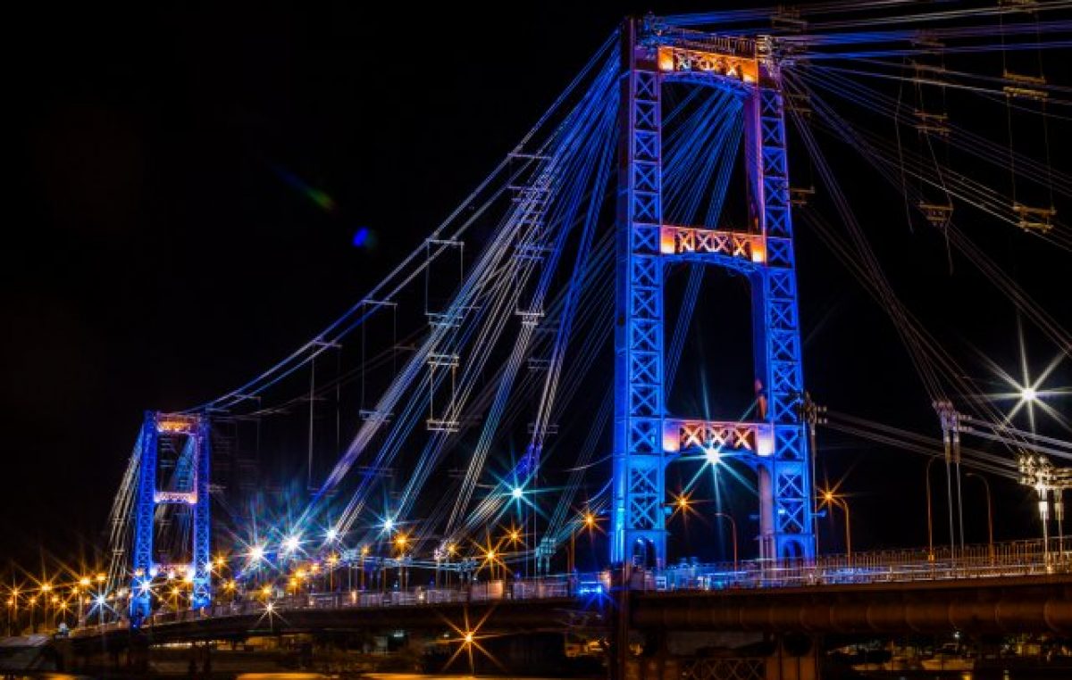 Nueva iluminación LED en el Puente Colgante de Santa Fe