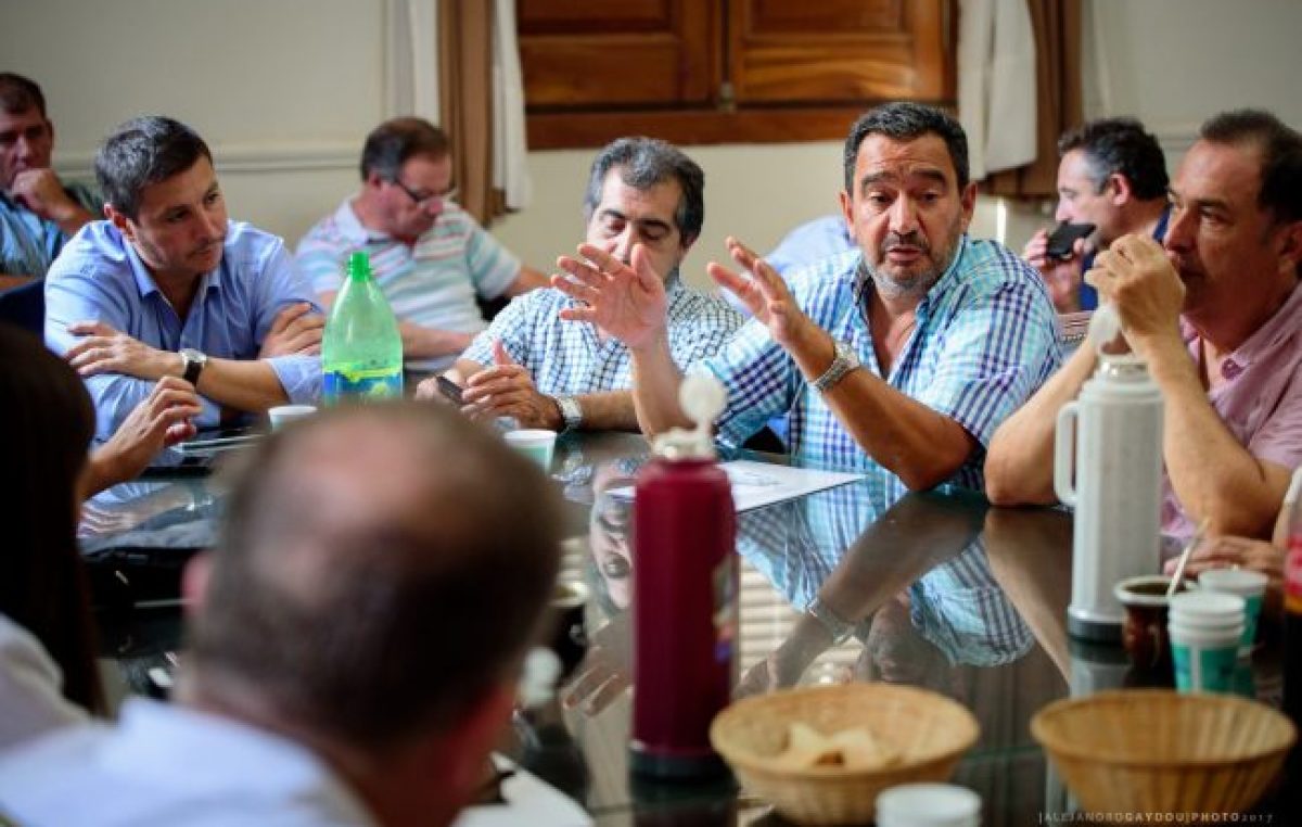 Sin propuesta salarial, Municipales santafesinos analizan medidas de fuerza