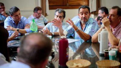 Sin propuesta salarial, Municipales santafesinos analizan medidas de fuerza