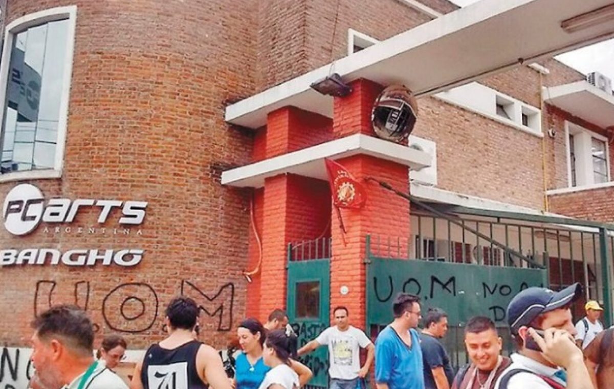 La quita del arancel para la importación de productos informáticos ya se cobró 400 puestos de trabajo