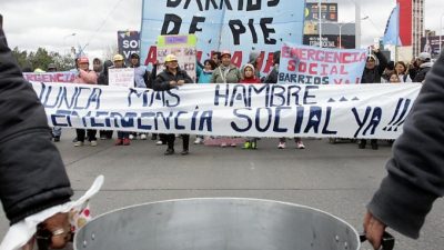 Volvieron las ollas populares y cortes para reclamar que se declare la «emergencia social»