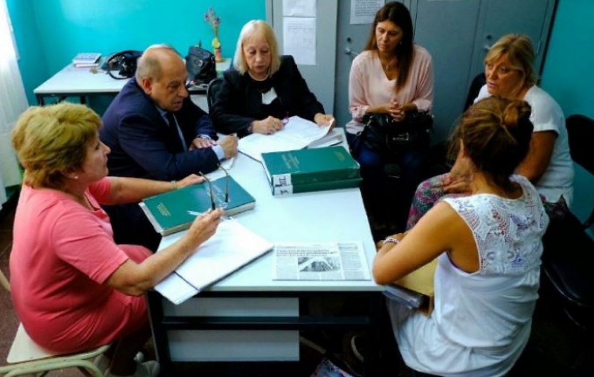 Otro escándalo del intendente de Mar del Plata: denuncian que “apretó” a directivos de una escuela que reclamaba internet