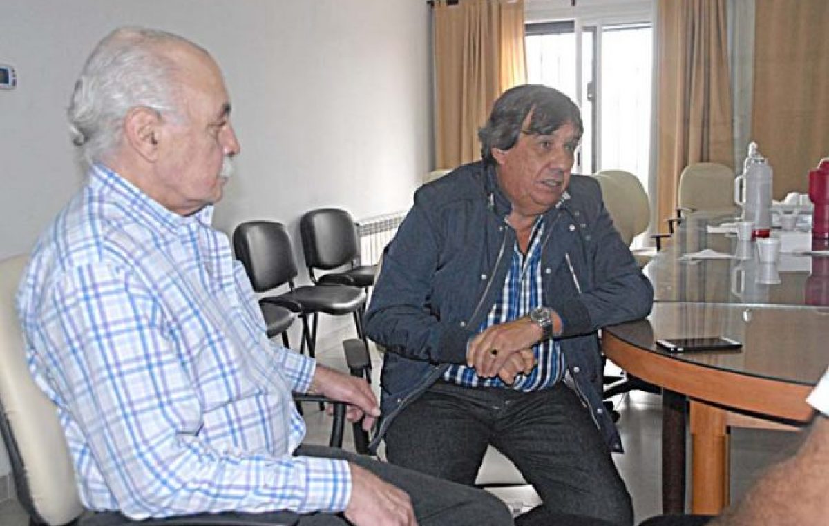 Buenos Aires: García anunció que los municipales no aceptarán ” el techo del 18%”