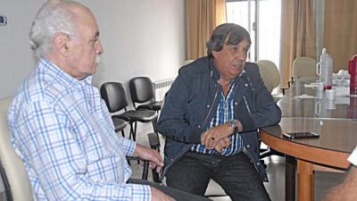 Buenos Aires: García anunció que los municipales no aceptarán ” el techo del 18%”