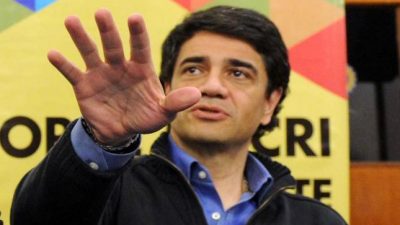 Figuretti en Vicente López: el intendente Jorge Macri hizo imprimir libros infantiles con su cara