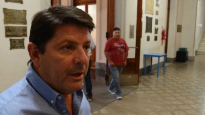 Reunión clave del intendente de Bahía con los Municipales