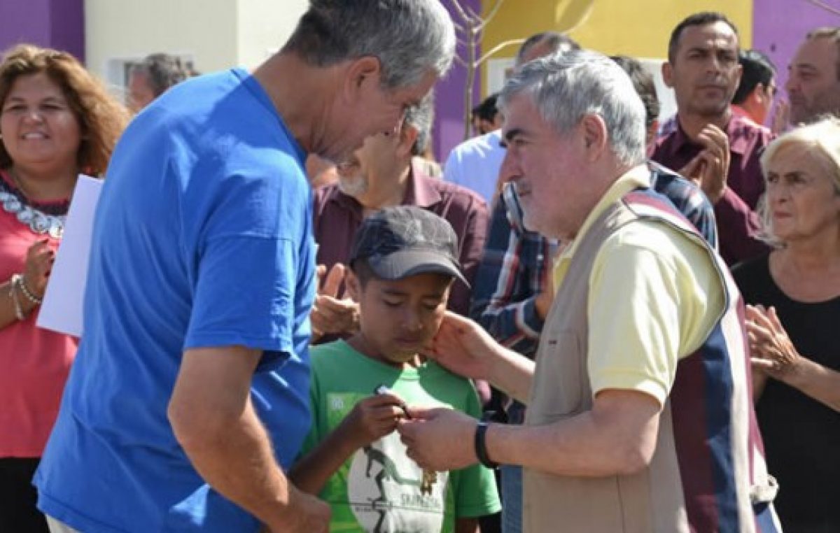 Das Neves pidió a los Intendentes de Chubut «celeridad» con las obras del bono