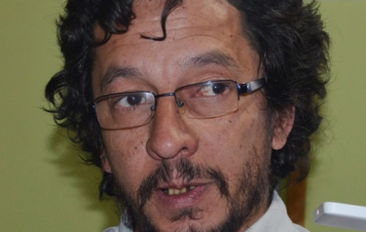 Esquel: Osorio calificó como una «extorsión» la maniobra del Municipio y dijo que «se entrometen en la organización interna de los trabajadores»