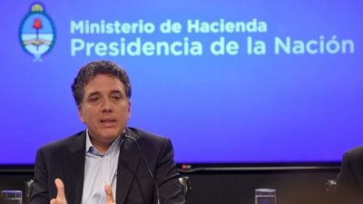 En medio de cierres, despidos y suspensiones, el ministro Dujovne afirmó que ya no hay recesión