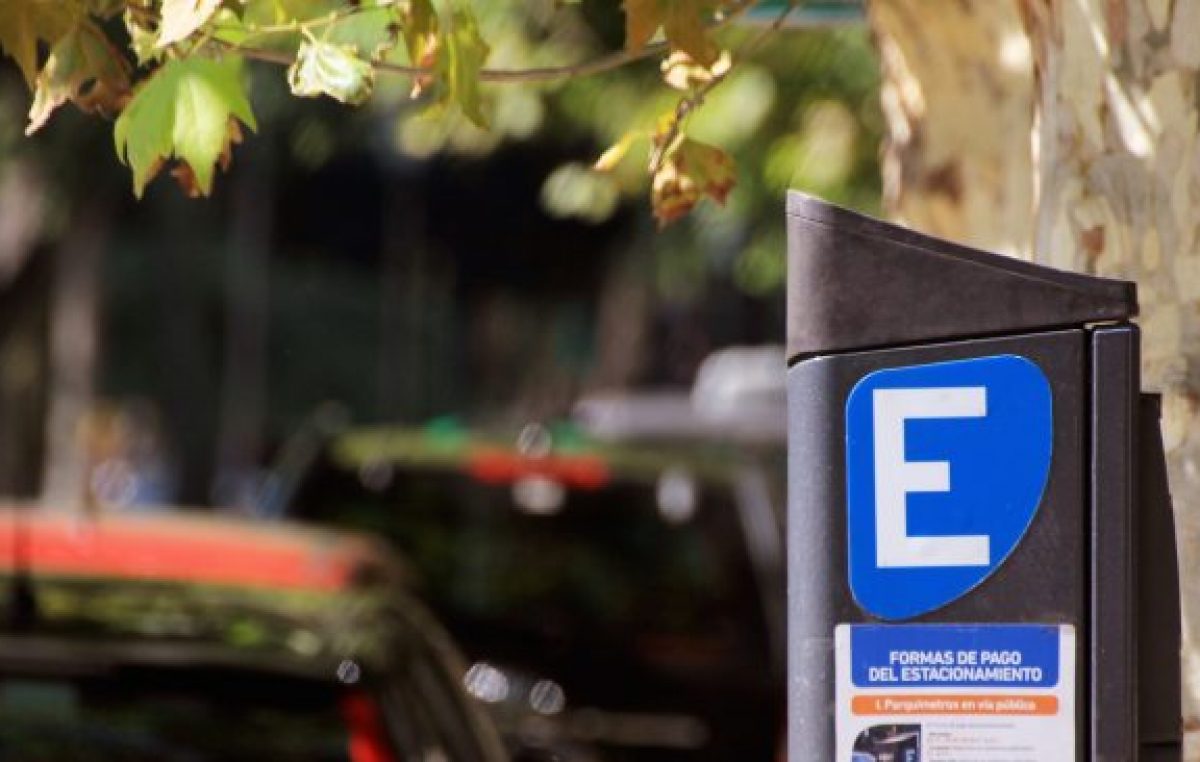 Rosario: El estacionamiento medido suma una app que avisa dónde hay lugar