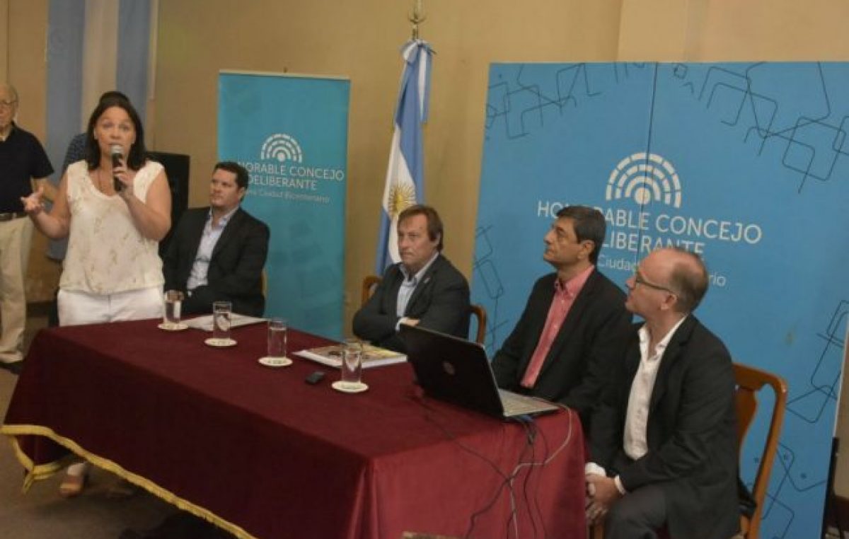 Anunciaron la Carta Orgánica de Paraná