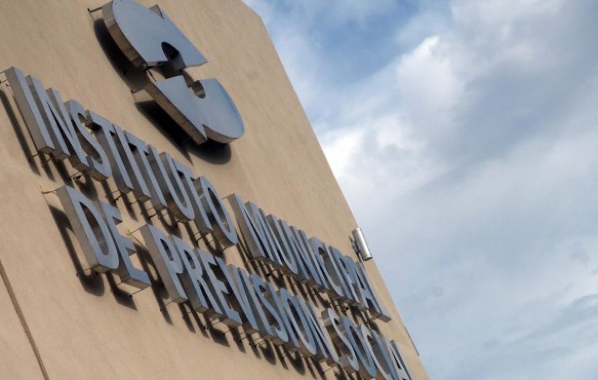 Rechazan un aumento en los aportes de los municipales de Neuquén