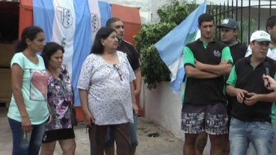 La crisis llegó a Salto: Cerró una fábrica de alfajores y 150 familias quedaron en la calle