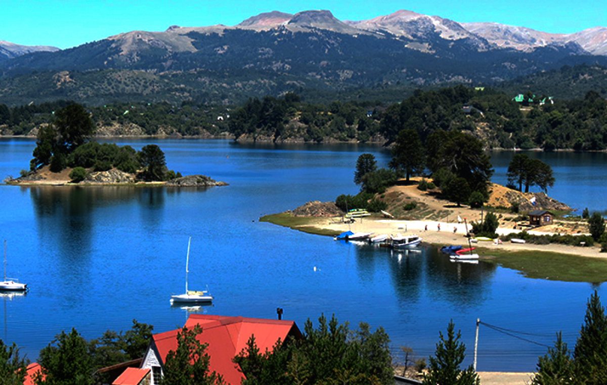 Villa Pehuenia, pura naturaleza
