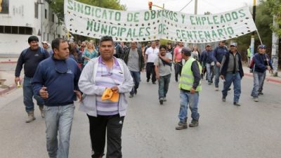 Sueldos políticos: piden un «achique» en Centenario
